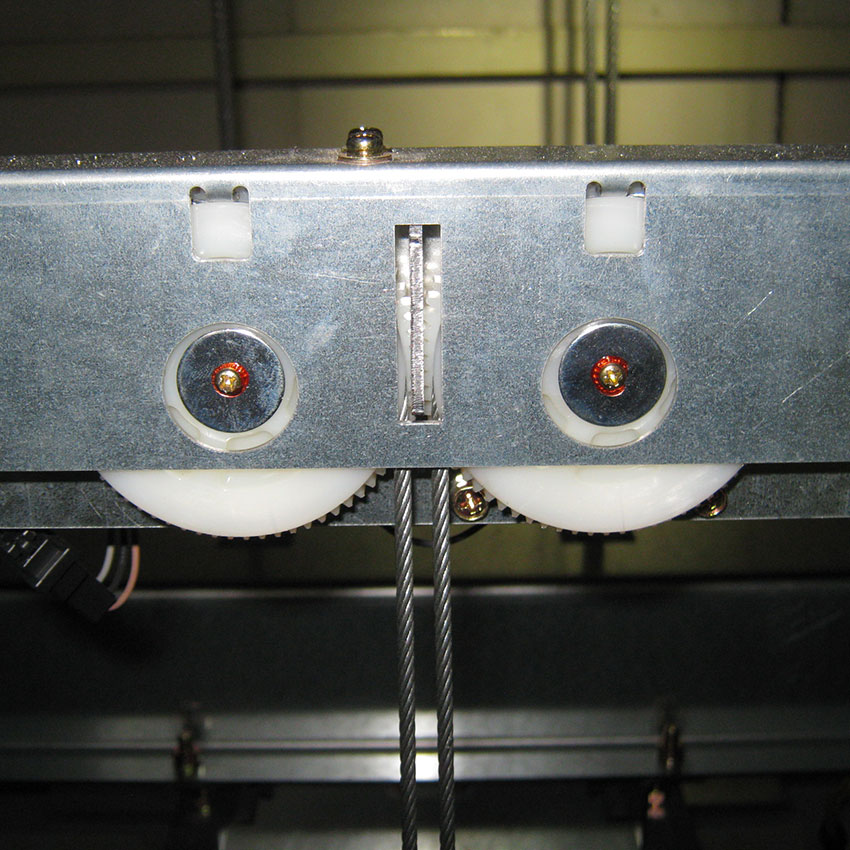 部品の調査、交換